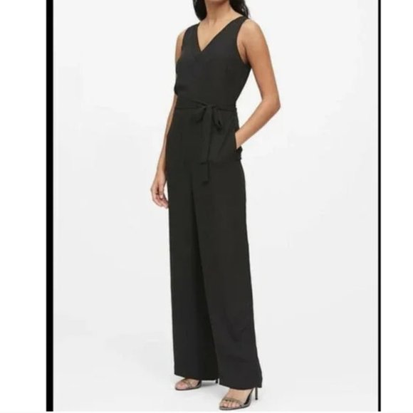 Banana Republic Black Belted Wide Leg Jumpsuit Sleeveless Sz 6 - Picture 1 of 5
